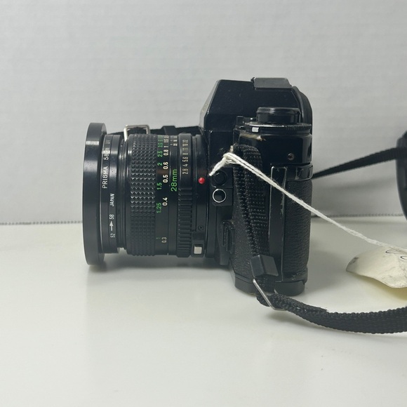 Canon A-1 A1 Film Camera with Canon 28mm f/2.8 Lens - Picture 3 of 14